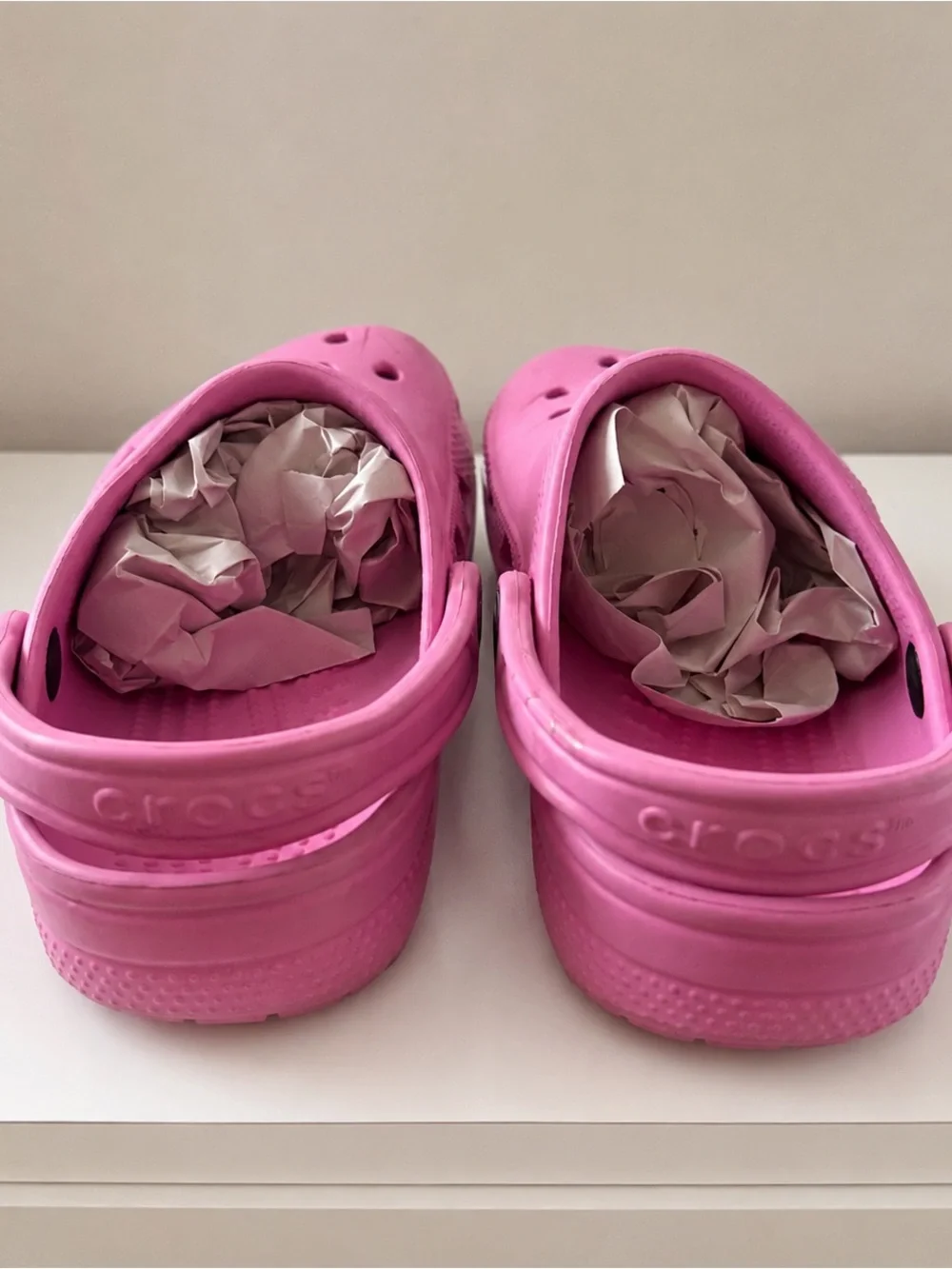 Crocs Classic Clog Bright Pink Big Kids J5 Women’s 7 Men’s 5